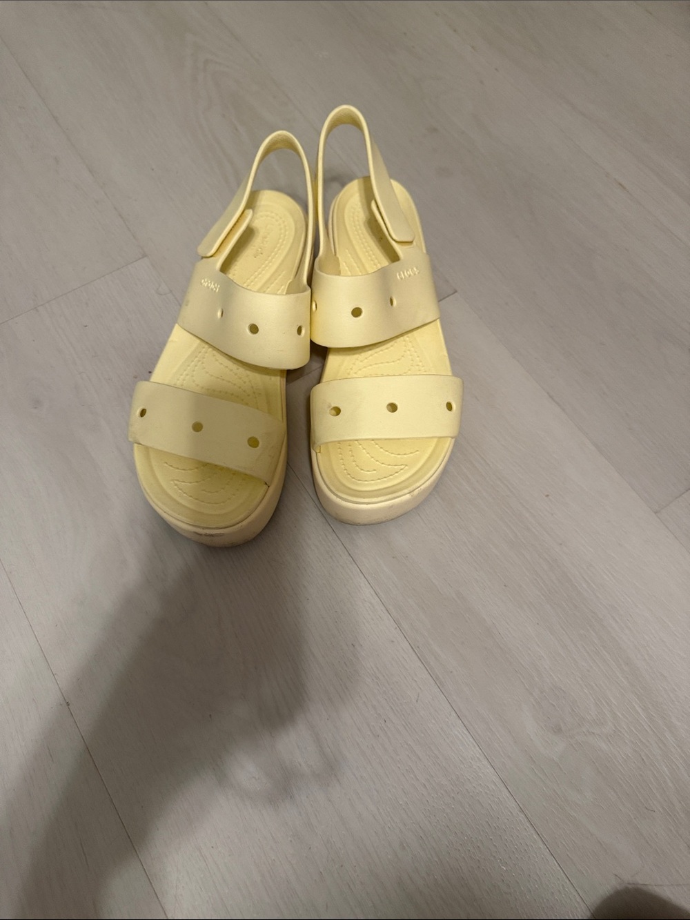 CROCS Pale Yellow Slingback Platform Sandals
